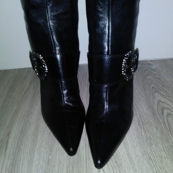 Nine West "Fabulouso" Boot - Picture 5 of 9
